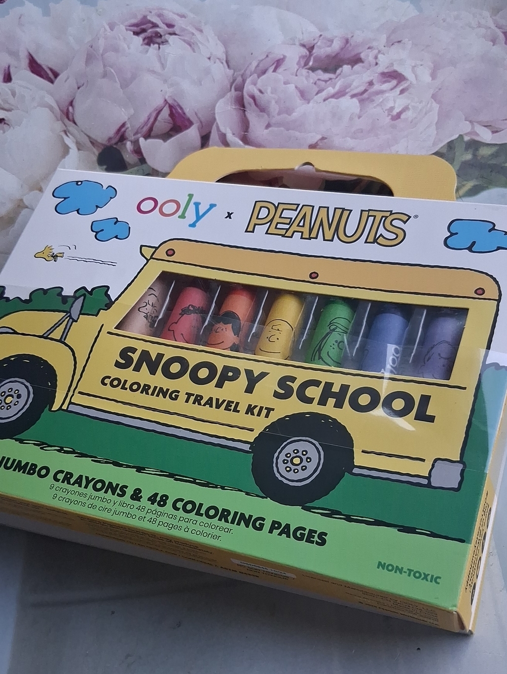 Peanuts Snoopy Coloring Book Travel Kit
